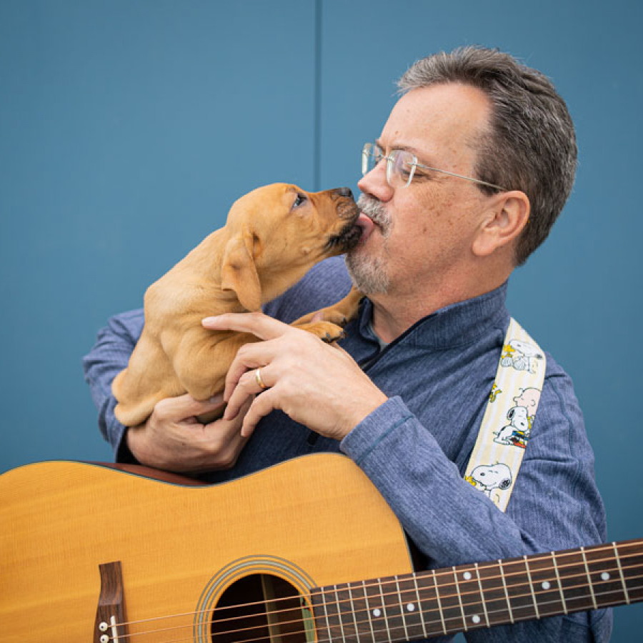 Sing Fido Sing!