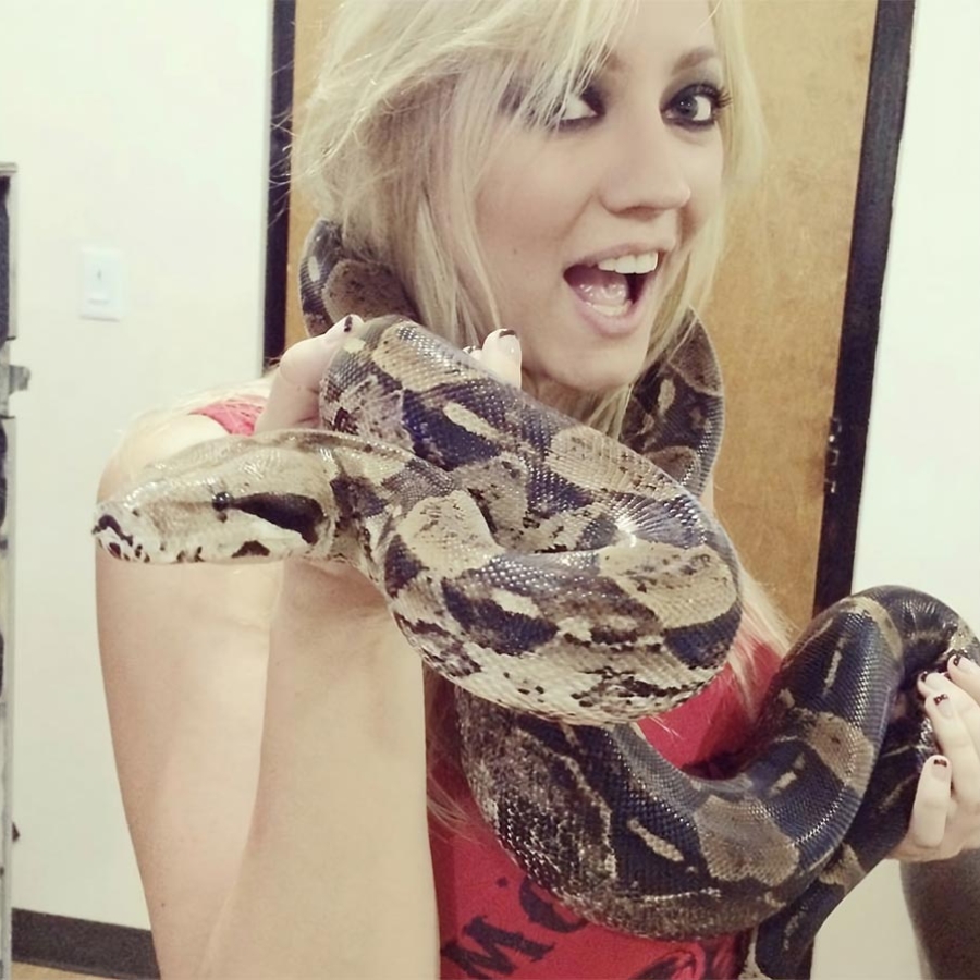 Nita Strauss Answers the Call of the Wild