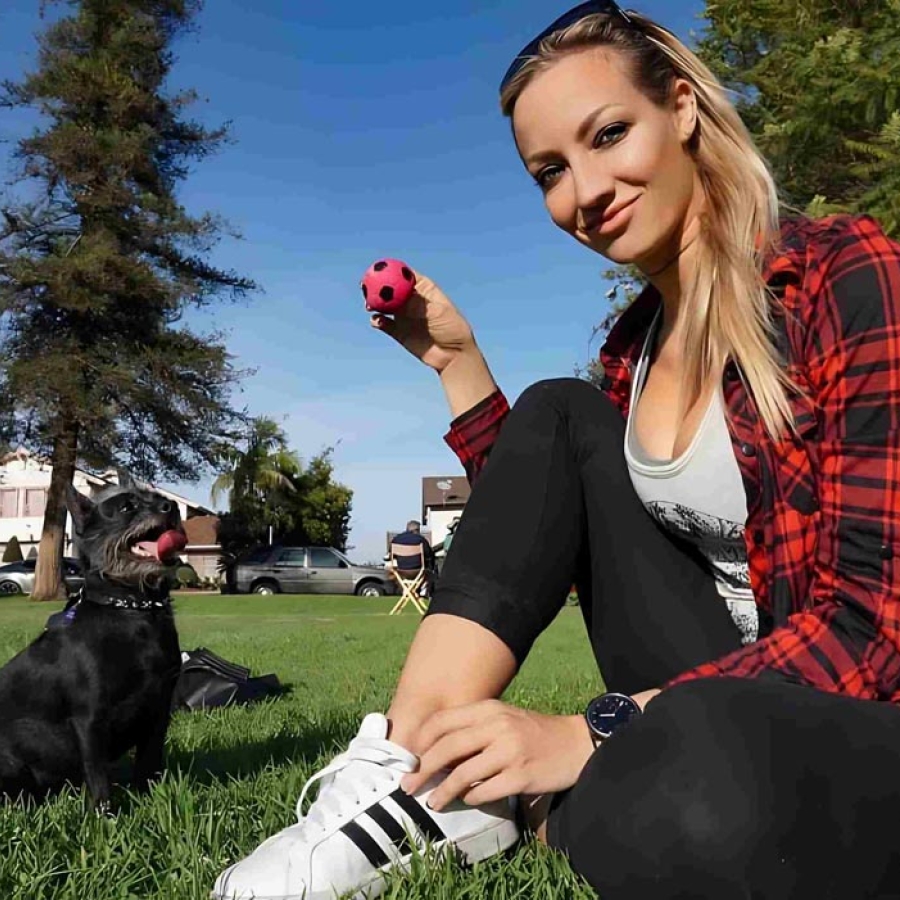 Nita Strauss Answers the Call of the Wild